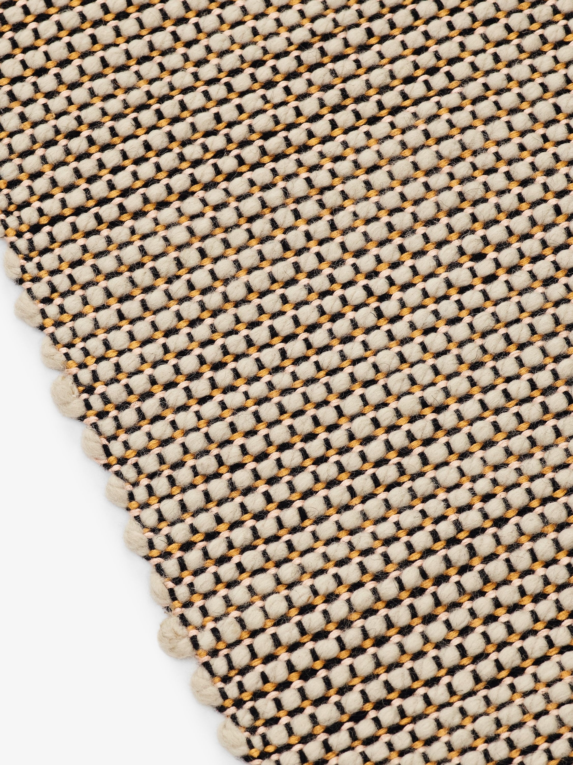Kvadrat vloerkleed Element C0180 Gebroken Wit/Oker/Groen; Kvadrat vloerkleed Element C0180 Gebroken Wit/Oker/Groen; Kvadrat vloerkleed Element C0180 Gebroken Wit/Oker/Groen; Kvadrat vloerkleed Element C0180 Gebroken Wit/Oker/Groen