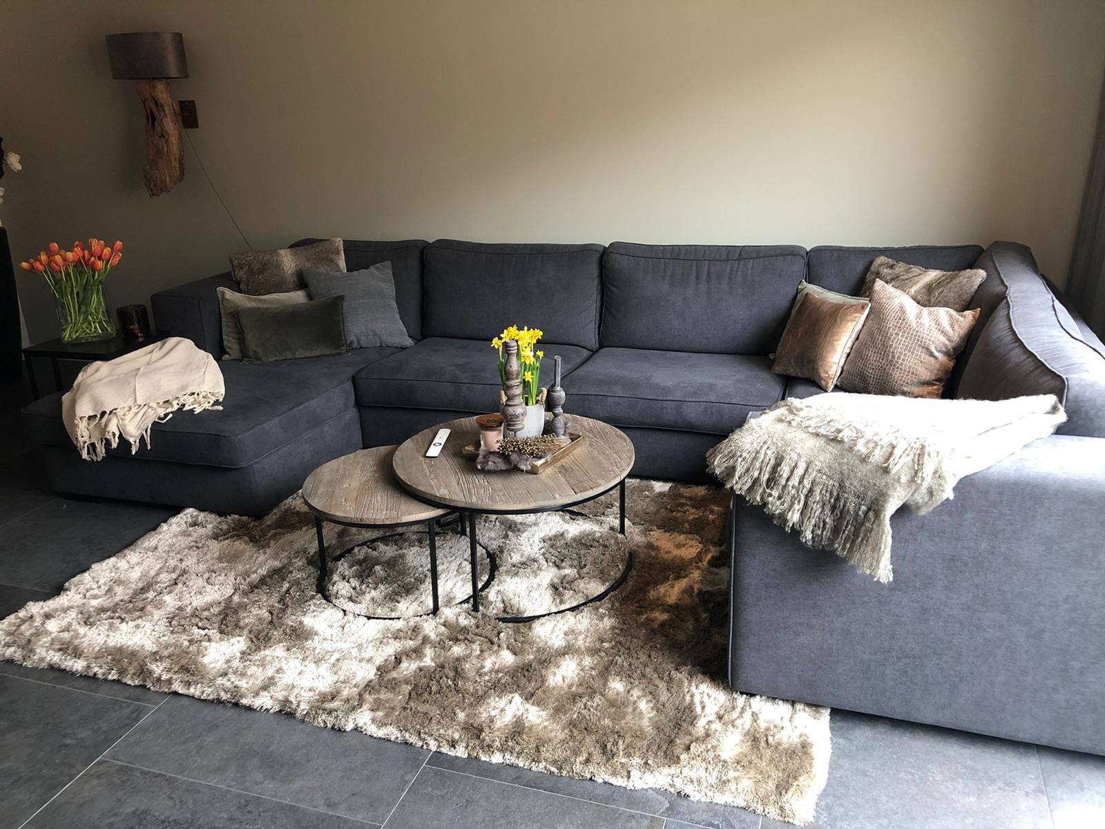 Hoogpolig vloerkleed glossy Doutzen Ecru; Hoogpolig vloerkleed glossy Doutzen Ecru