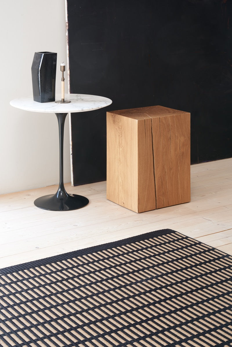 Design vloerkleed Woodnotes New York Black Natural 11895; Design vloerkleed Woodnotes New York Black Natural 11895; Design vloerkleed Woodnotes New York Black Natural 11895; Design vloerkleed Woodnotes New York Black Natural 11895; Design vloerkleed Woodnotes New York Black Natural 11895