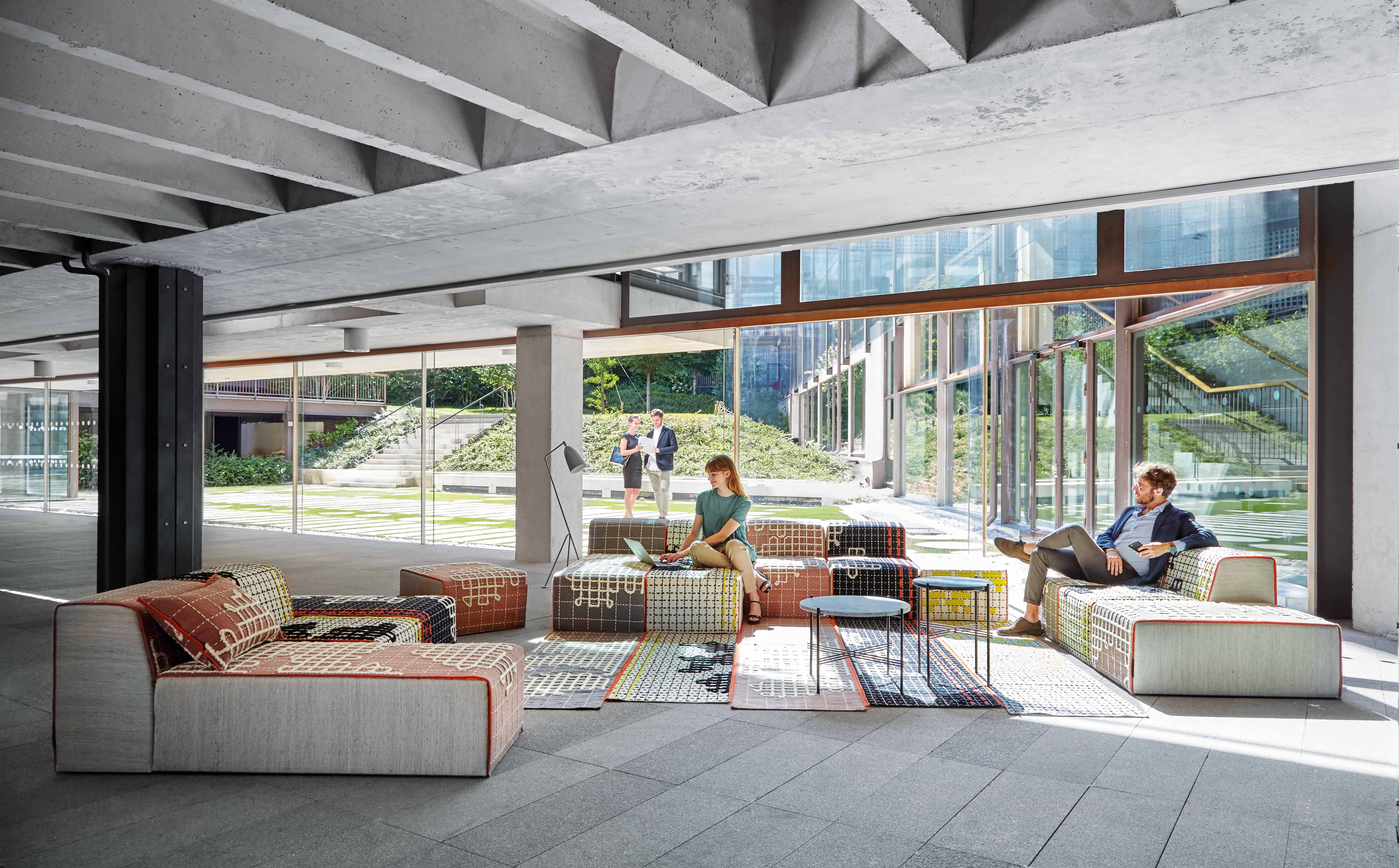 Chaiselongue Gan Rugs Bandas A Grey Interieur 2