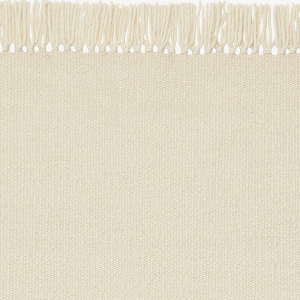 Design vloerkleed Kvadrat Kelim Coloured Fringes beige wit C0303