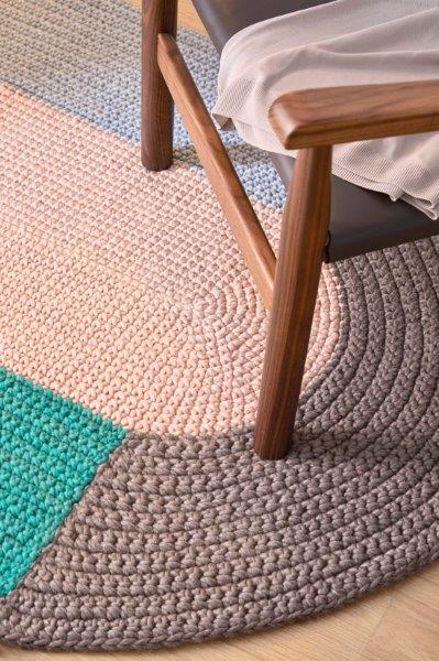 Gan Rugs The Crochet Collection Mono Pink sfeer 2