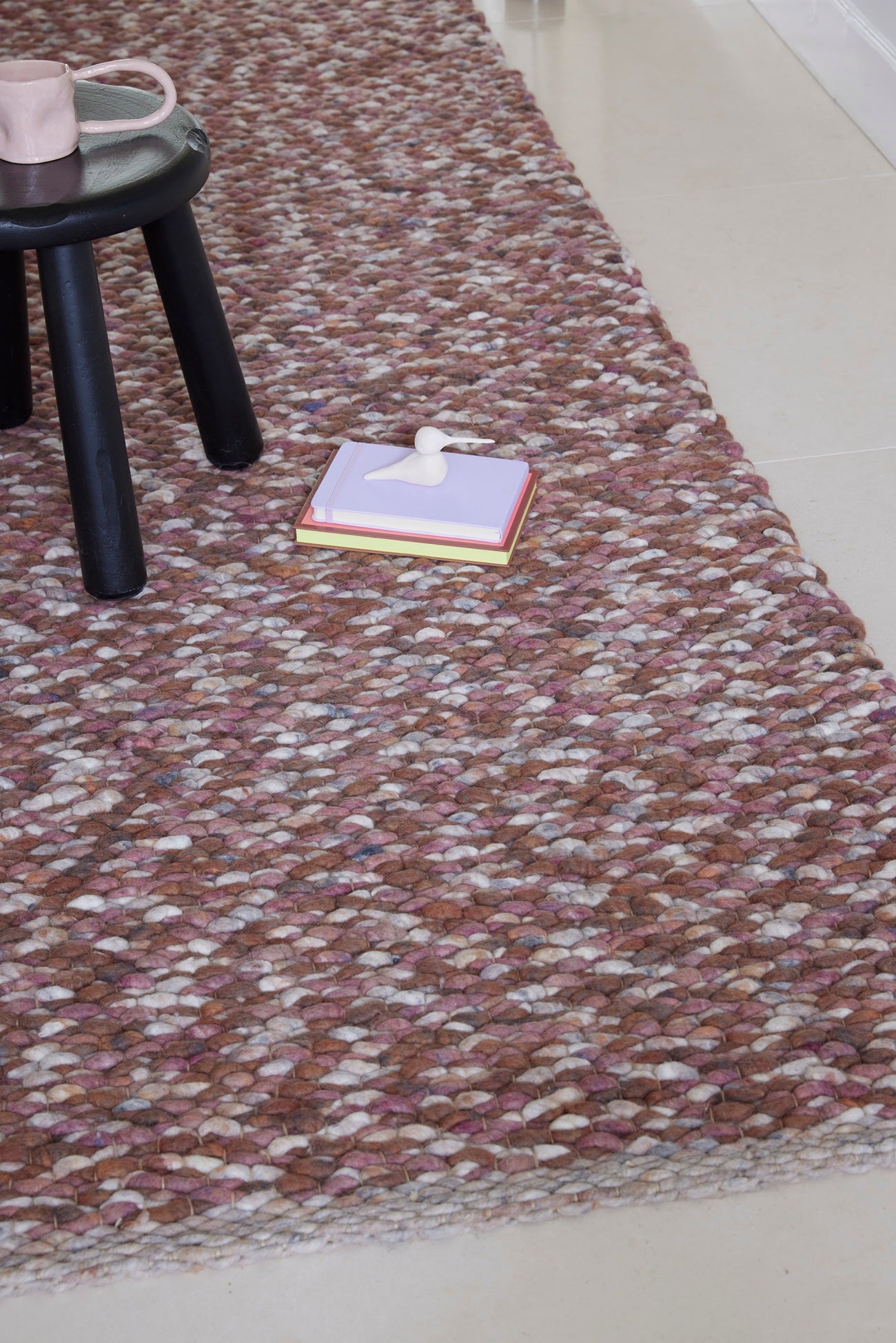 Grof handgeweven wollen vloerkleed Karlijn Mix Velvet sfeer