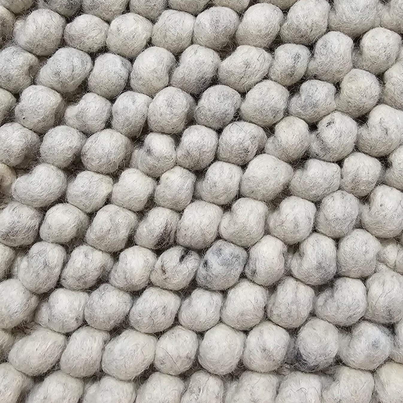 Grof wollen vloerkleed Marit Offwhite 01