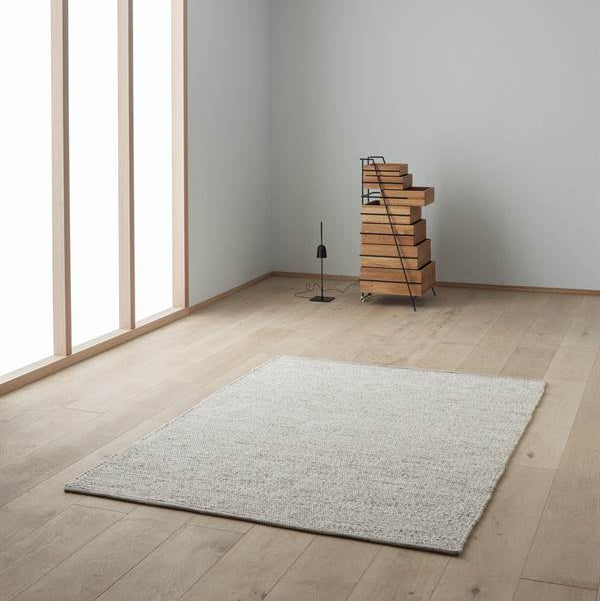 Handgeweven Wollen vloerkleed Ankie Beige sfeer 1