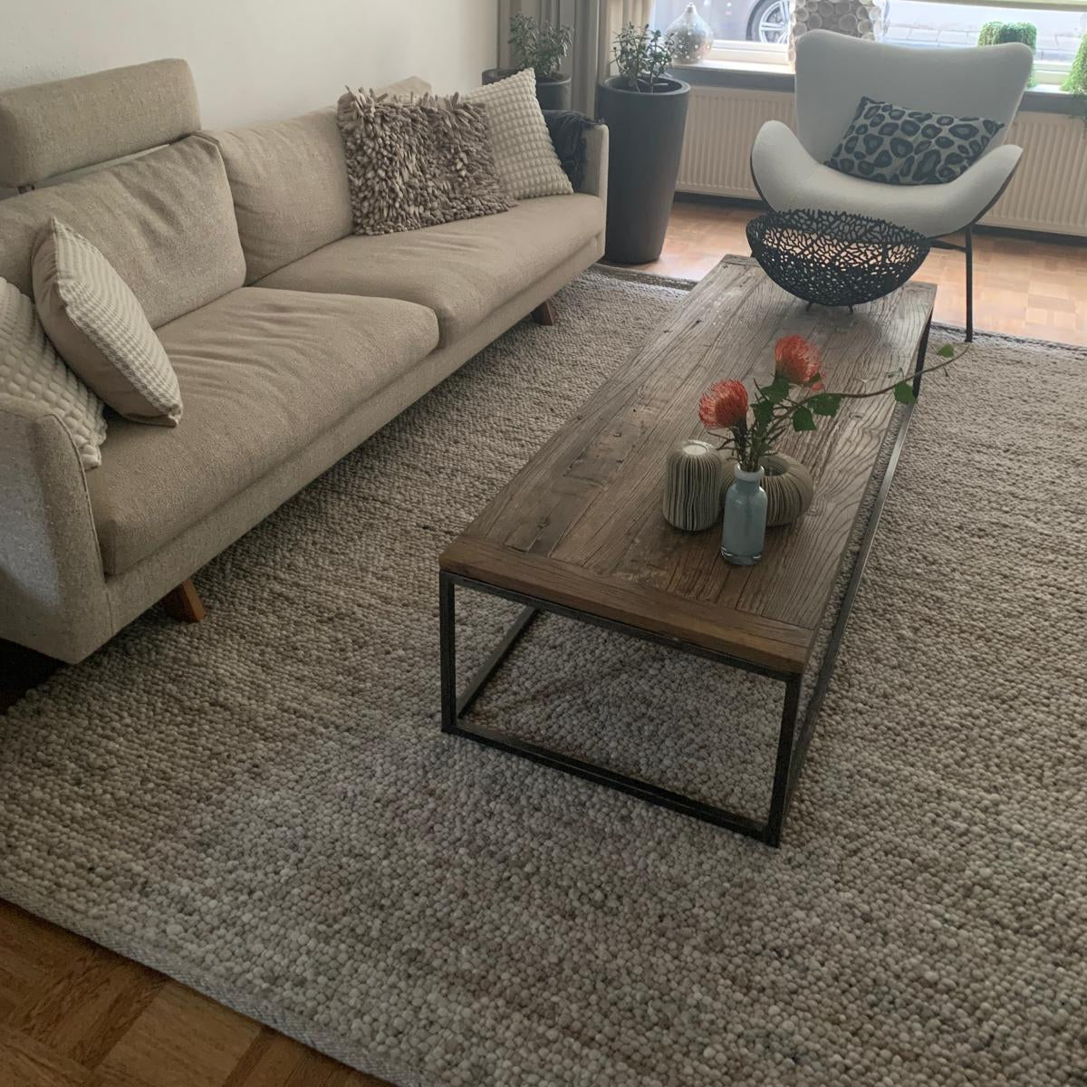 Handgeweven Wollen vloerkleed Franka Greige 002 Interieur