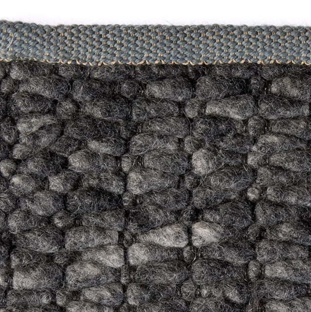 Handgeweven wollen vloerkleed Filou Zwart 08