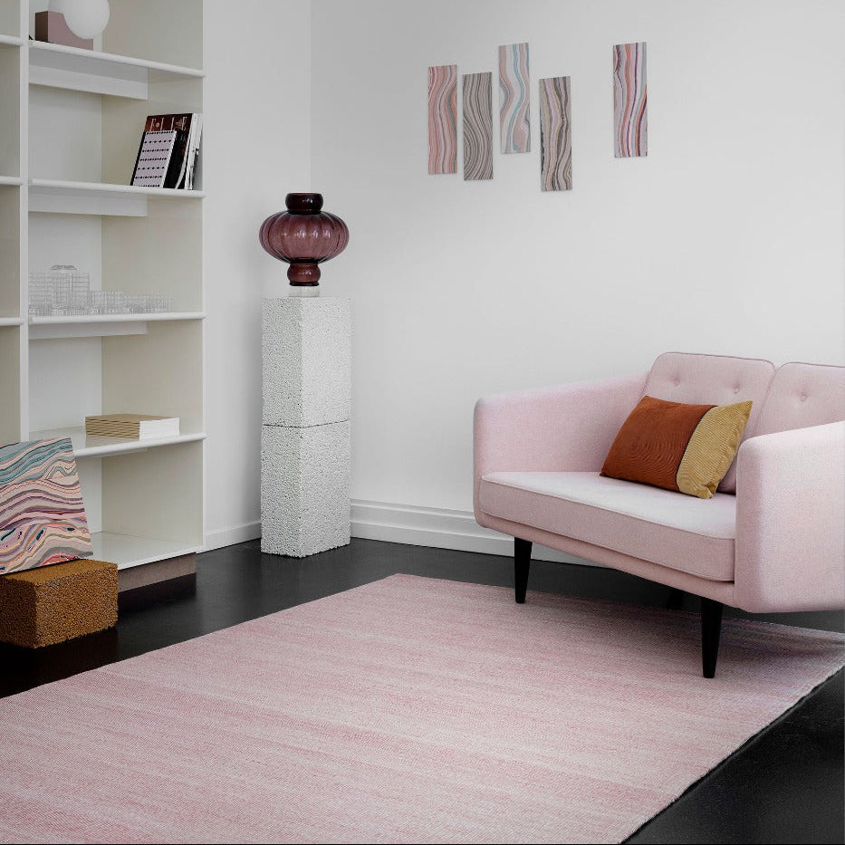 Hip wollen vloerkleed Brecht Roze interieur