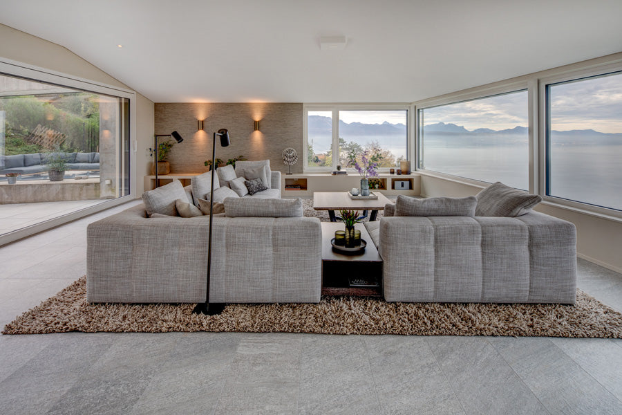 Hoogpolig Berber Vloerkleed Takhnift Grijs Beige K21 sfeer