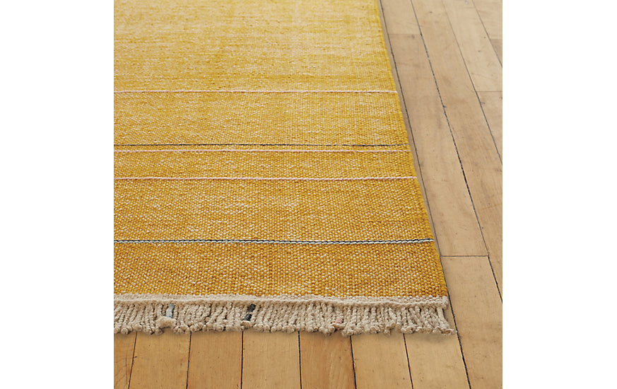 Kvadrat vloerkleed Argali Oker C0471 op vloer