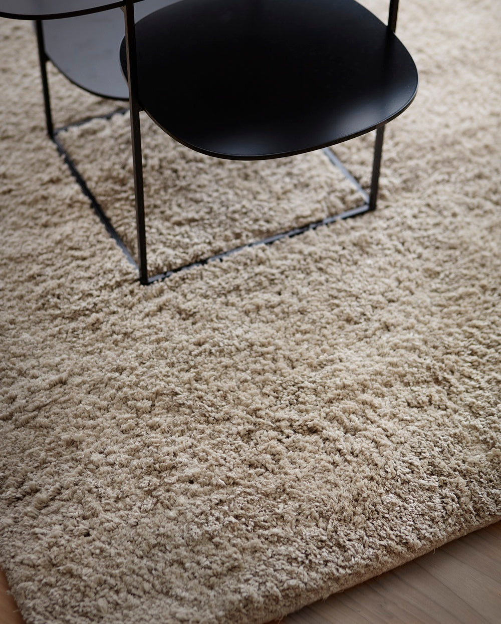 Laagpolig viscose kleed Gitte Beige detail