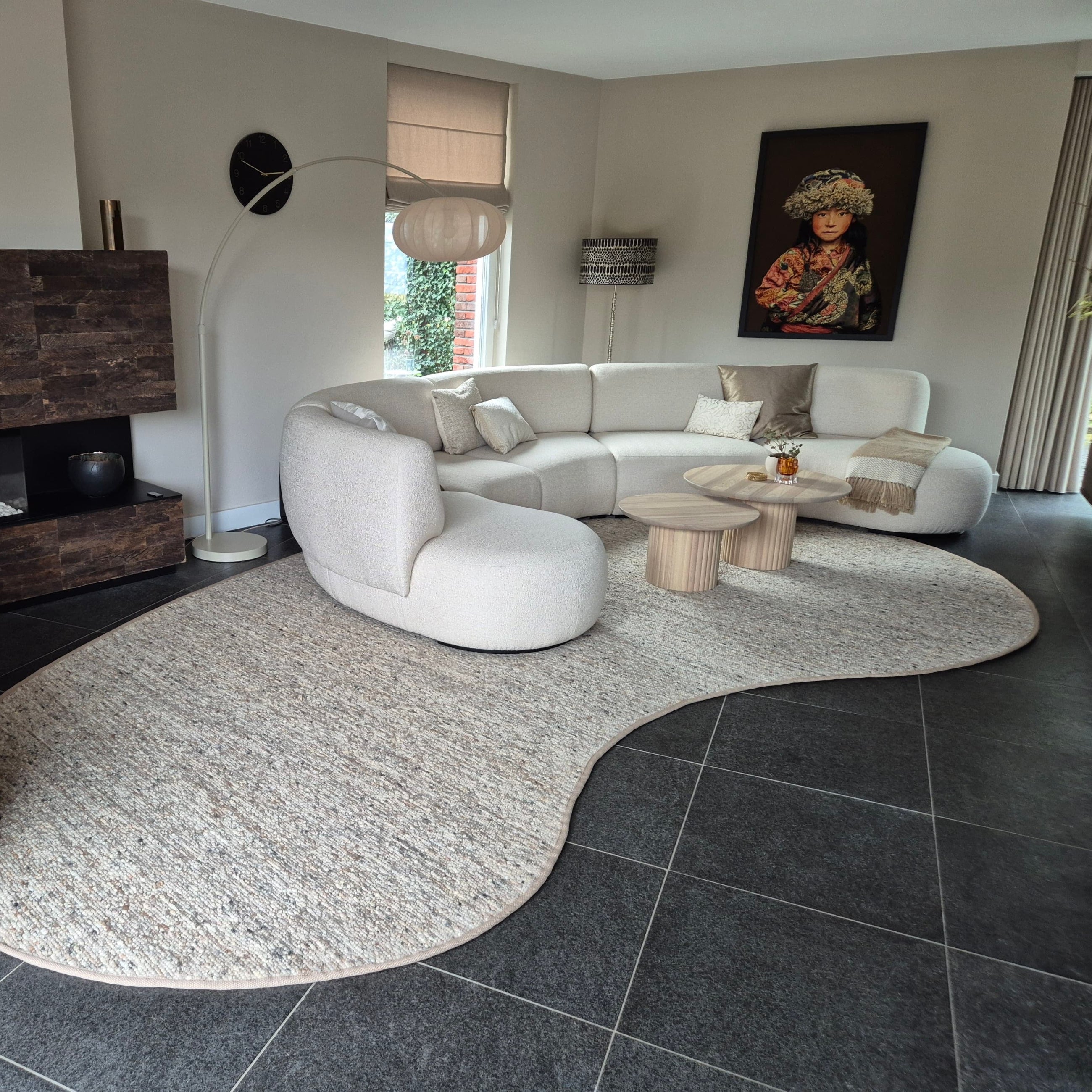 Organsiche_wollen_vloerkleed_Nanda_13_maatwerk_speciale_vorm