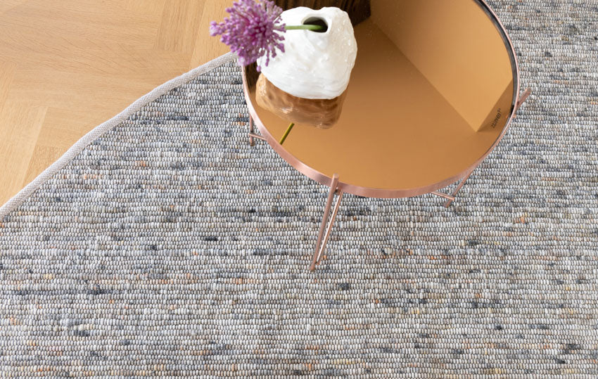 Wollen vloerkleed Diane Beige Mix 06 Afwerking rond