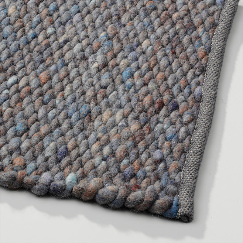 Wollen vloerkleed gevlochten Lisanne Bruin Blauw 058; Wollen vloerkleed gevlochten Lisanne Bruin Blauw 058