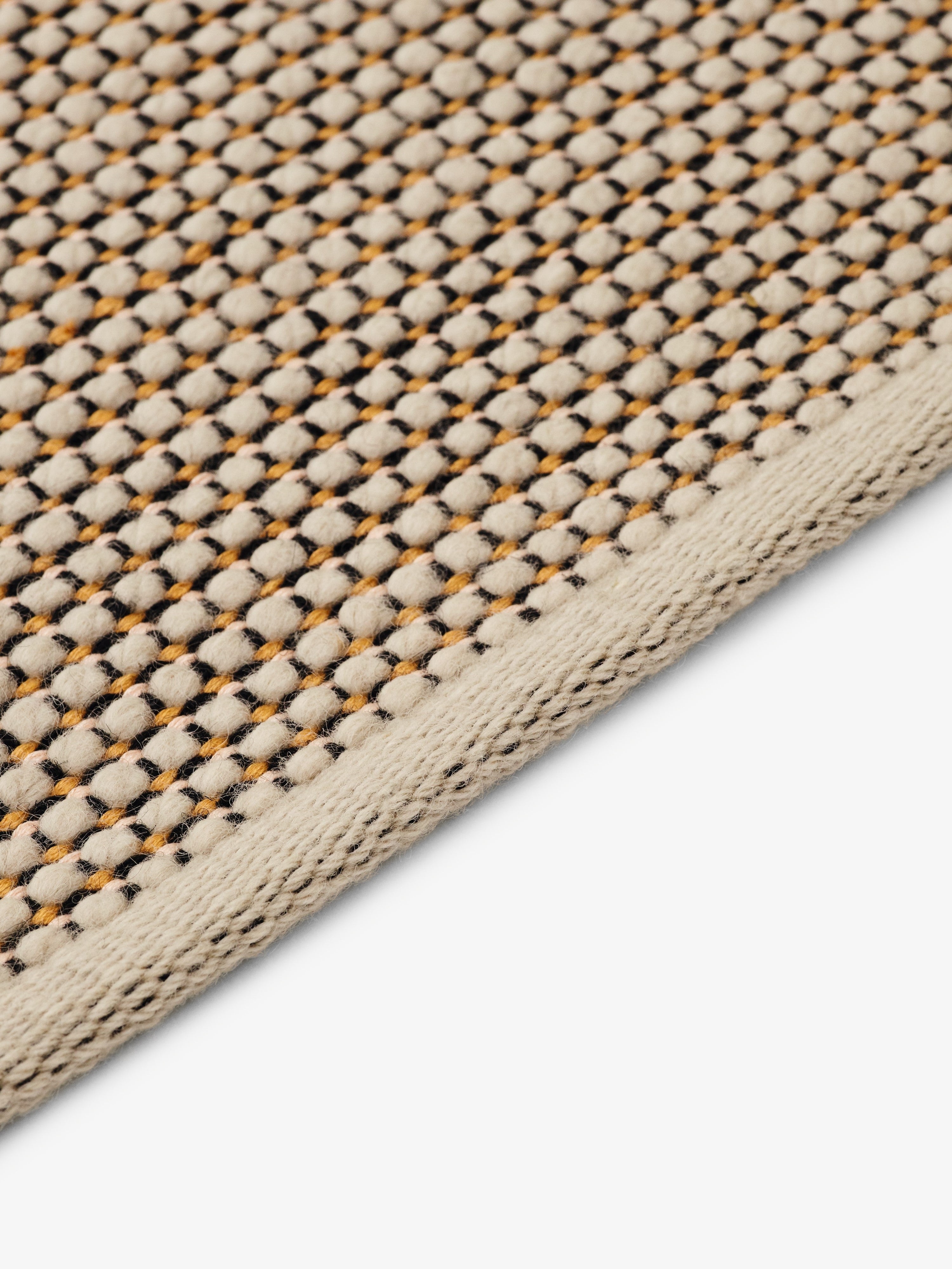 Kvadrat vloerkleed Element C0180 Gebroken Wit/Oker/Groen; Kvadrat vloerkleed Element C0180 Gebroken Wit/Oker/Groen; Kvadrat vloerkleed Element C0180 Gebroken Wit/Oker/Groen; Kvadrat vloerkleed Element C0180 Gebroken Wit/Oker/Groen