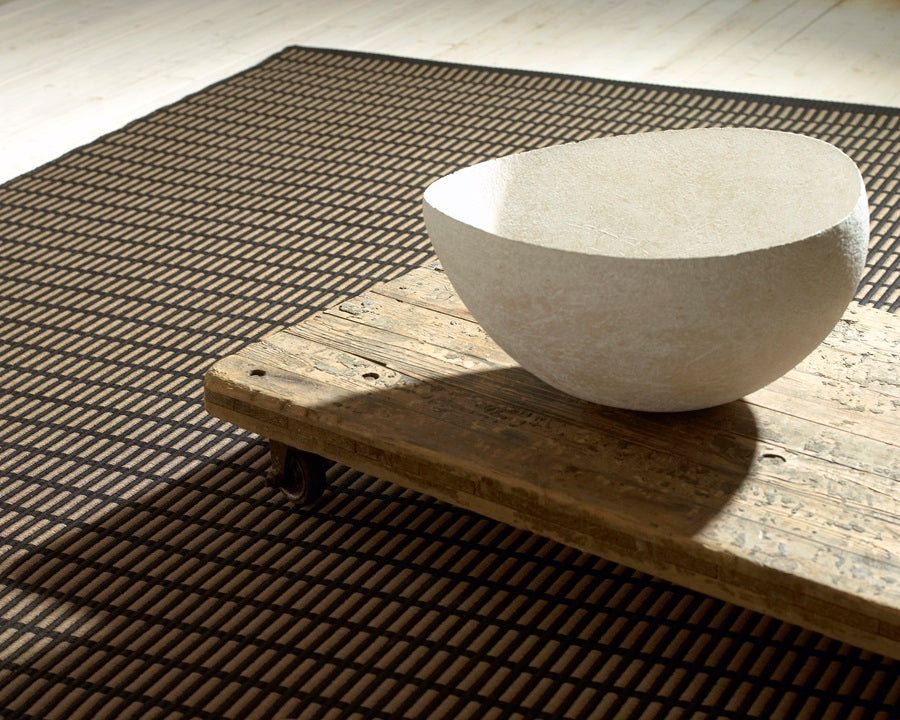 Design vloerkleed Woodnotes New York Black Natural 11895; Design vloerkleed Woodnotes New York Black Natural 11895; Design vloerkleed Woodnotes New York Black Natural 11895; Design vloerkleed Woodnotes New York Black Natural 11895; Design vloerkleed Woodnotes New York Black Natural 11895