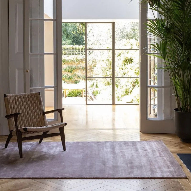 Luxe minimalistisch vloerkleed van viscose