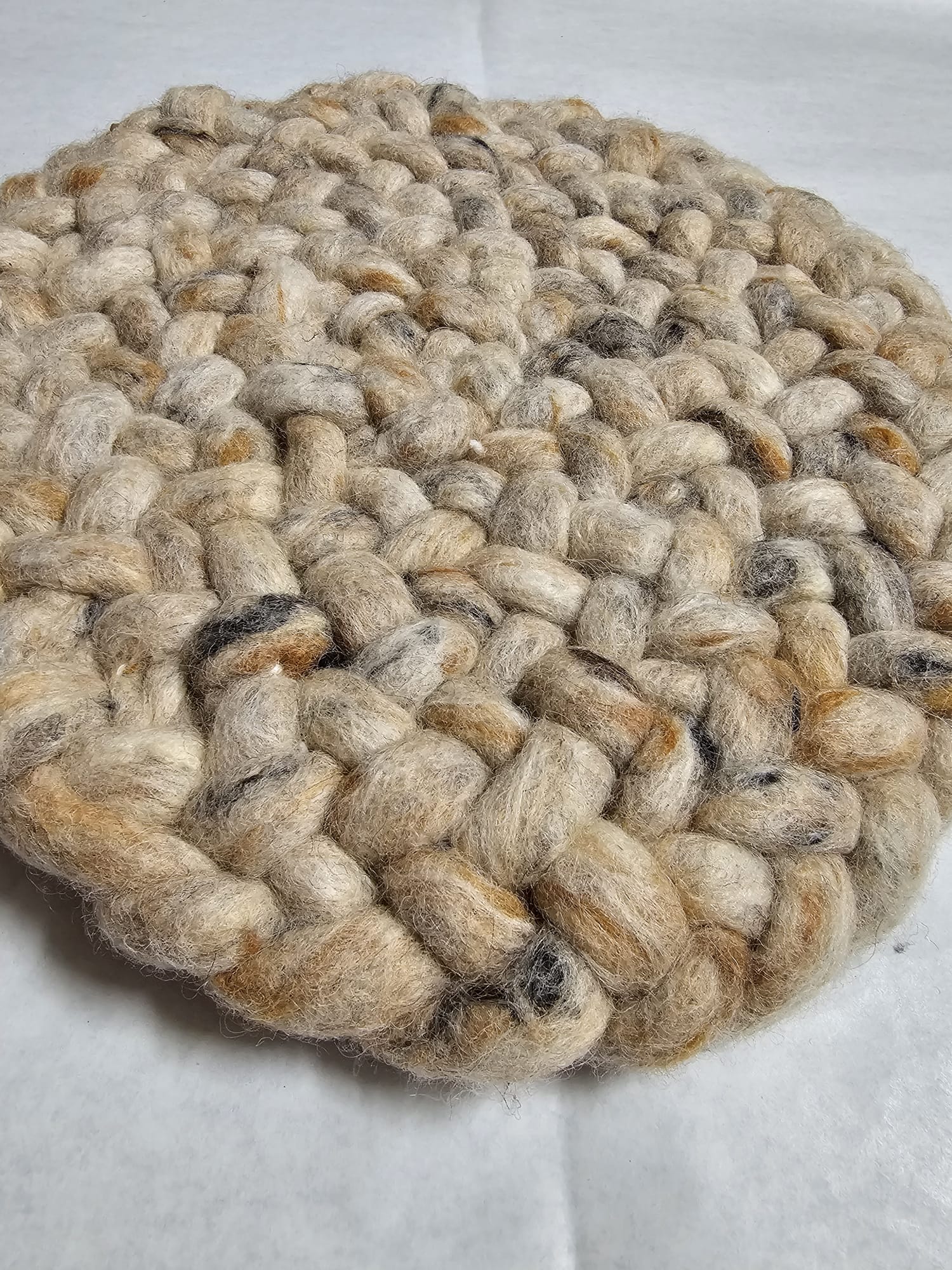 Rond wollen vloerkleed Romee in stock Beige mix 02; Rond wollen vloerkleed Romee in stock Beige mix 02