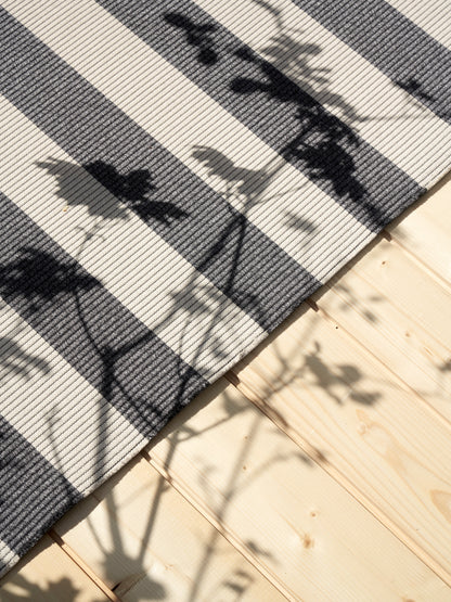 Buitenkleed Woodnotes Big Stripe melange grey light sand; Buitenkleed Woodnotes Big Stripe melange grey light sand; Buitenkleed Woodnotes Big Stripe melange grey light sand; Buitenkleed Woodnotes Big Stripe melange grey light sand; Buitenkleed Woodnotes Big Stripe melange grey light sand