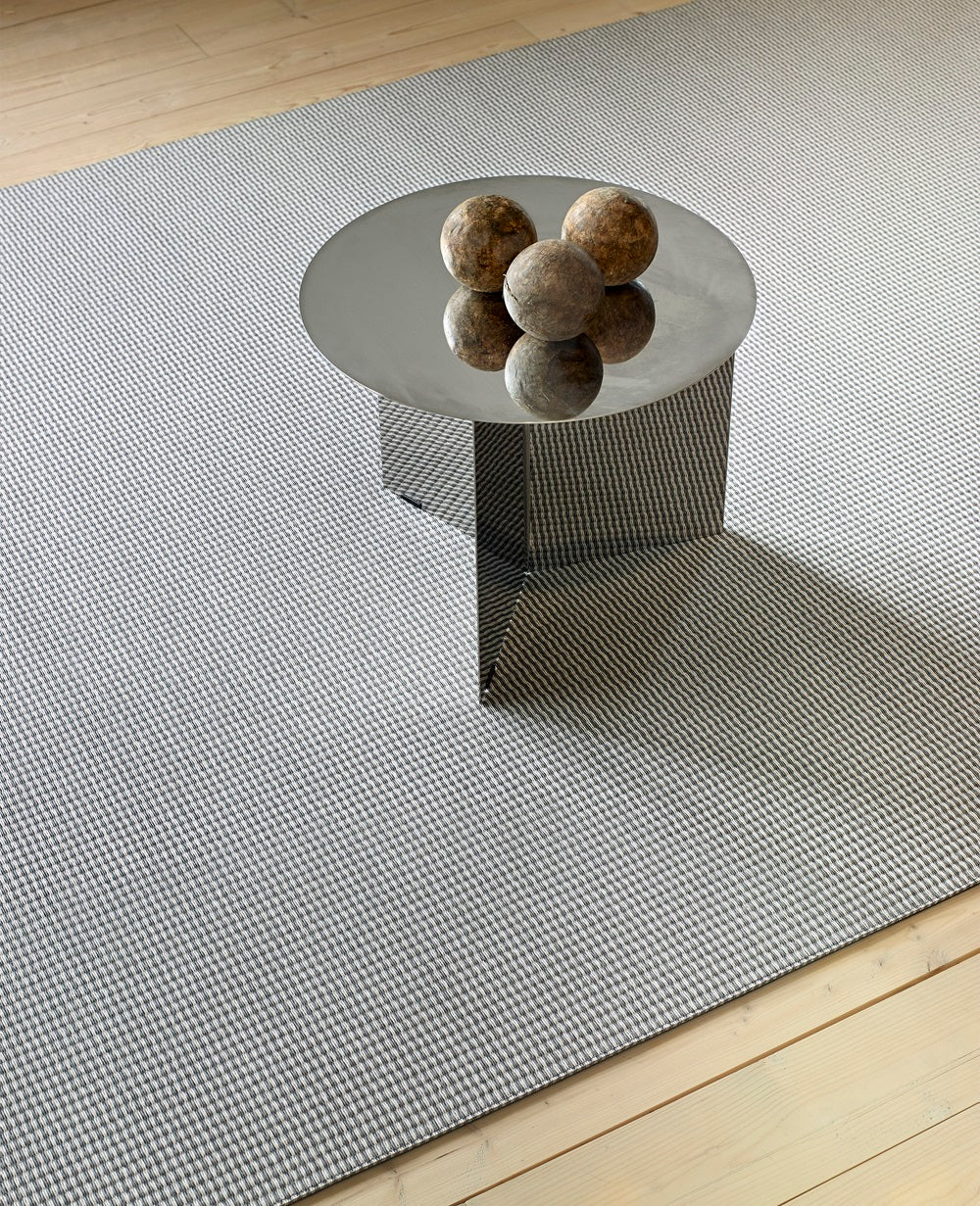 Design vloerkleed Woodnotes Road Grey Stone 1440215; Design vloerkleed Woodnotes Road Grey Stone 1440215; Design vloerkleed Woodnotes Road Grey Stone 1440215