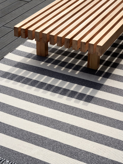 Buitenkleed Woodnotes Big Stripe melange grey light sand; Buitenkleed Woodnotes Big Stripe melange grey light sand; Buitenkleed Woodnotes Big Stripe melange grey light sand; Buitenkleed Woodnotes Big Stripe melange grey light sand; Buitenkleed Woodnotes Big Stripe melange grey light sand