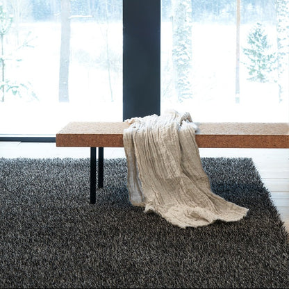 Design Vloerkleed Woodnotes Wild Grey 1640202 sfeer