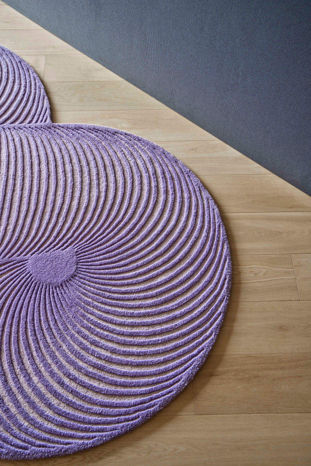 Design vloerkleed Gan Rugs Giro Lila closeupfoto