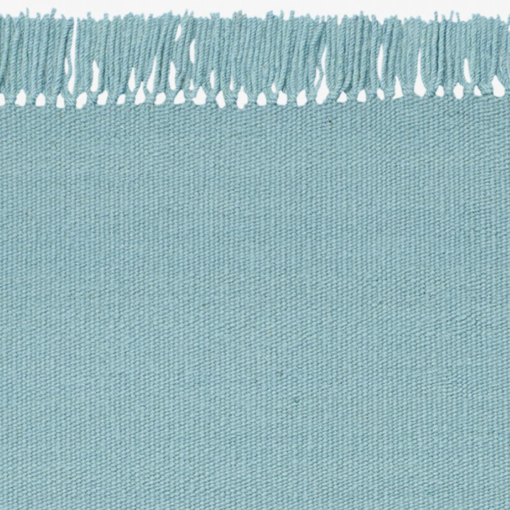 Design vloerkleed Kvadrat Kelim Coloured Fringes Babyblauw C5151