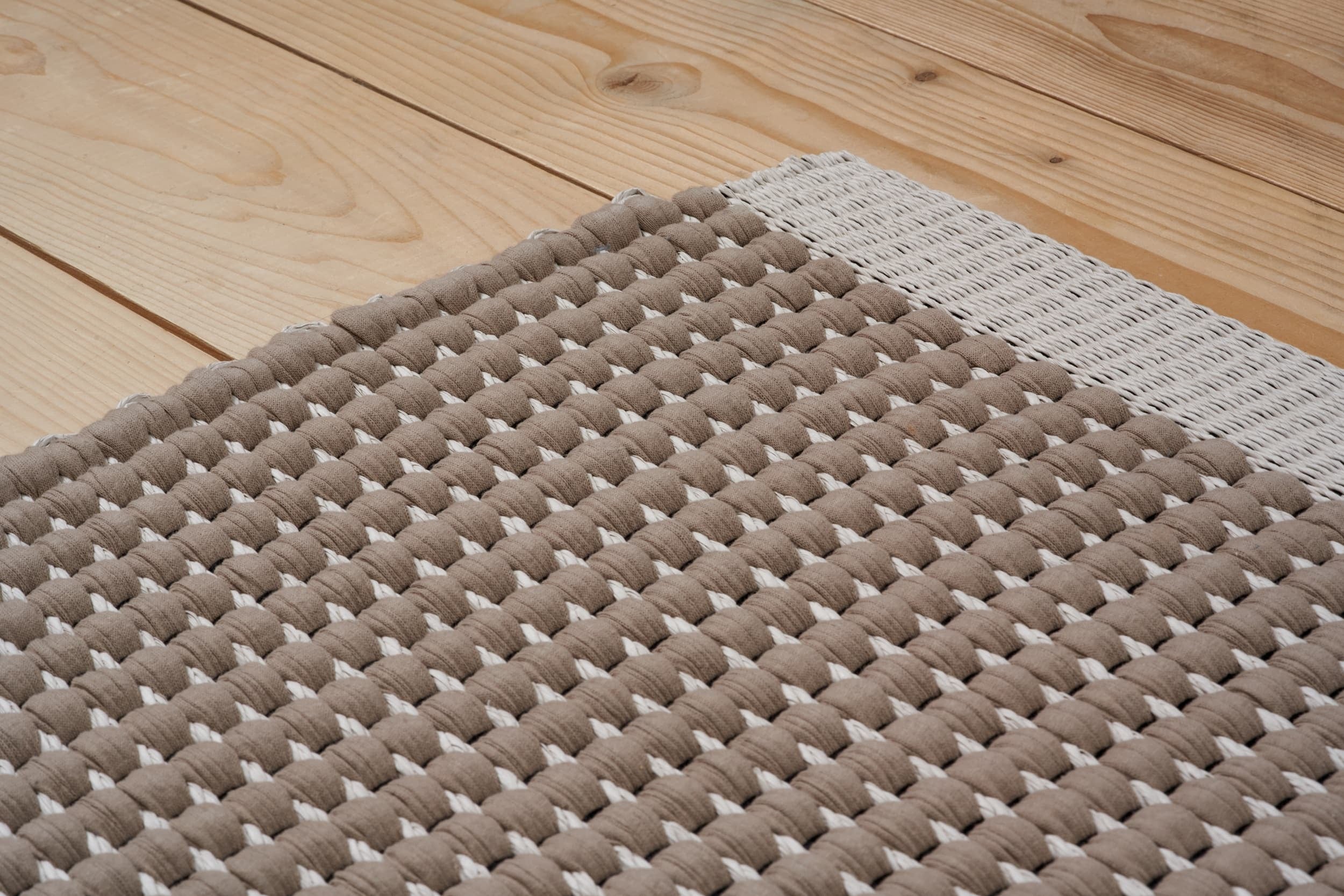 Design vloerkleed Woodnotes Duetto stone nutria detail