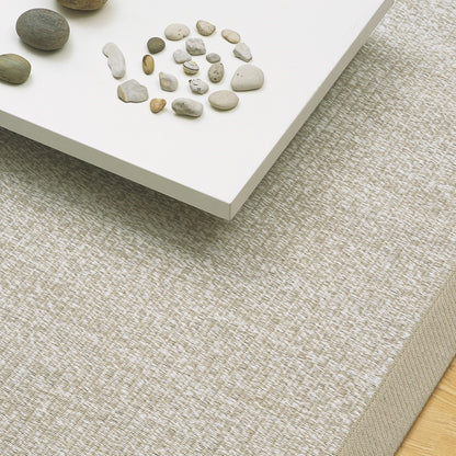 Design vloerkleed Woodnotes Living Stone White sfeer