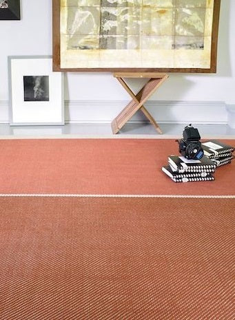 Design vloerkleed Kvadrat Merger Bruin-rood 0591 sfeer