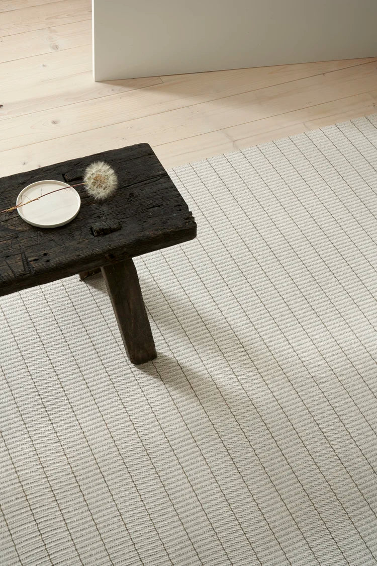 Design vloerleed Woodnotes Line Stone Nutria Earth Collection 11241532