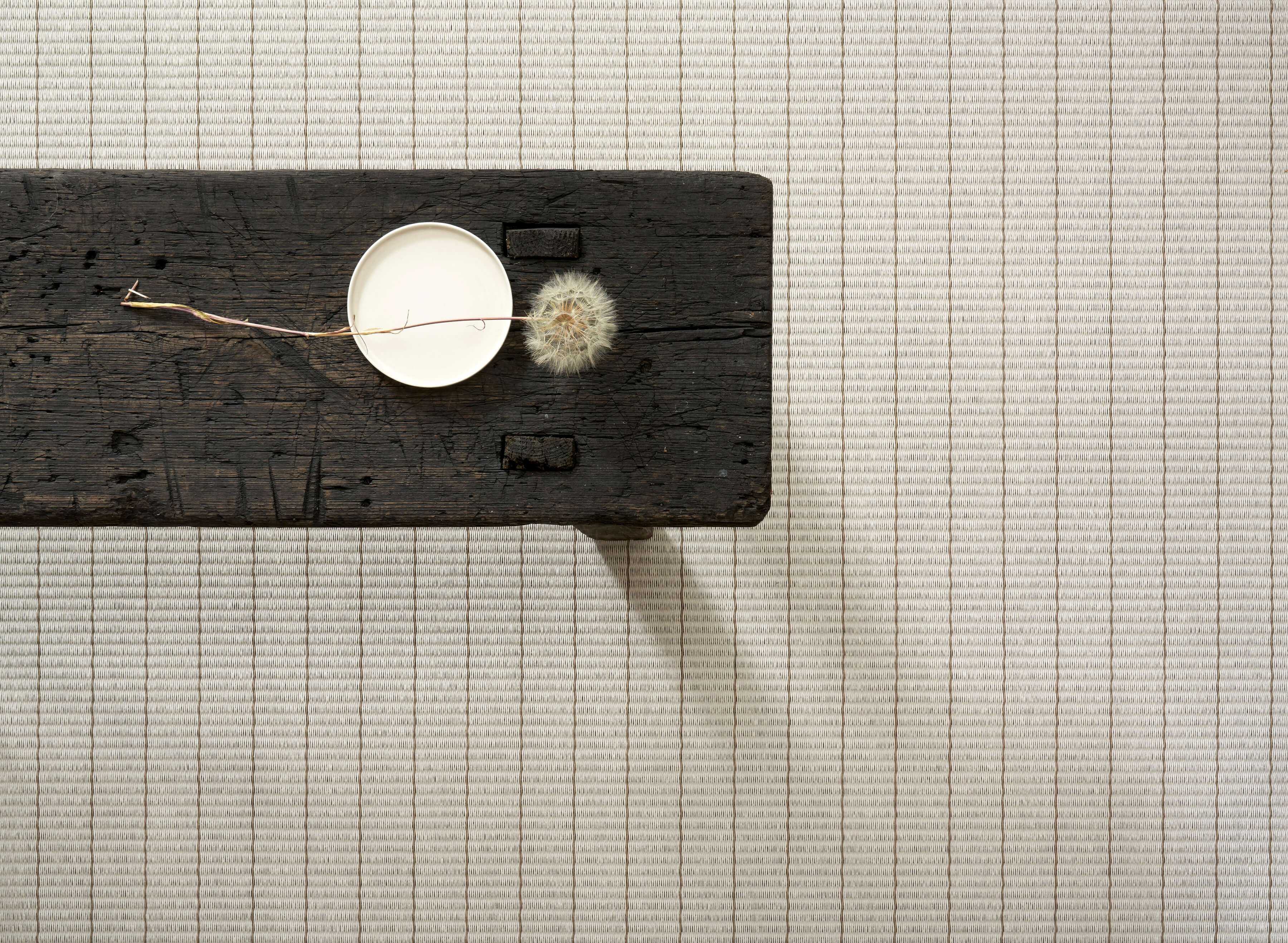 Design vloerleed Woodnotes Line Stone Nutria Earth Collection 11241532