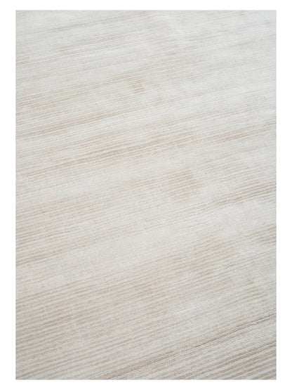 Fijn viscose vloerkleed Cleo white closeup