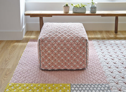 Gan Rugs Poef Silai roze sfeer