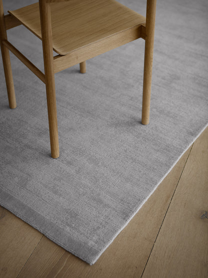 Geweven wollen vloerkleed glossy Lot lichtgrijs 2727 detail 2