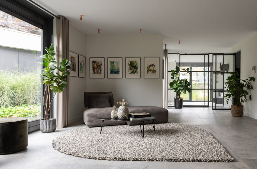 Grof wollen vloerkleed Tatum Beige 02 interieur