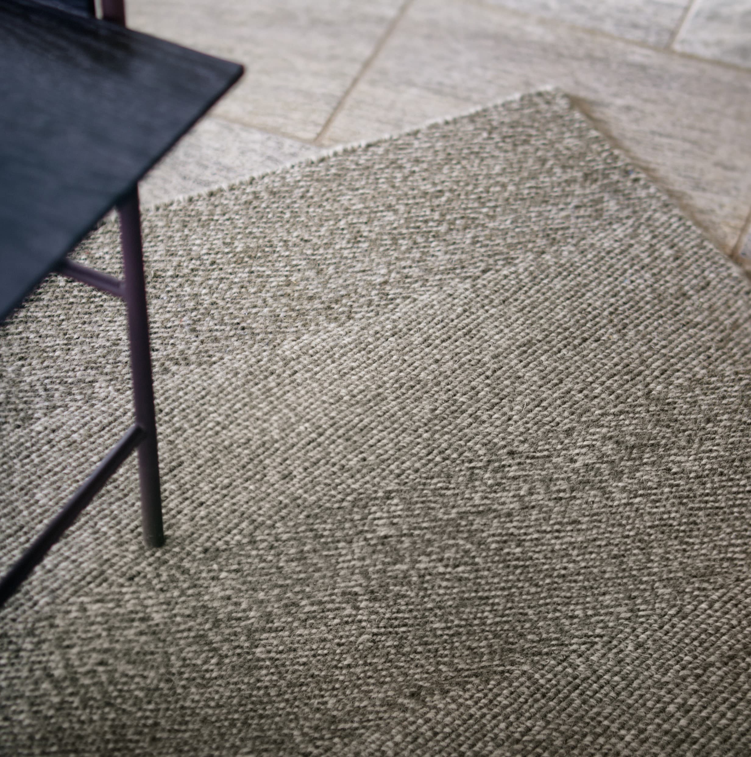 Handgeweven Wollen Vloerkleed Annemijn Clay Sfeer