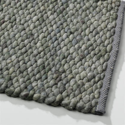 Handgeweven wollen vloerkleed Lisanne Legergroen 448 detail