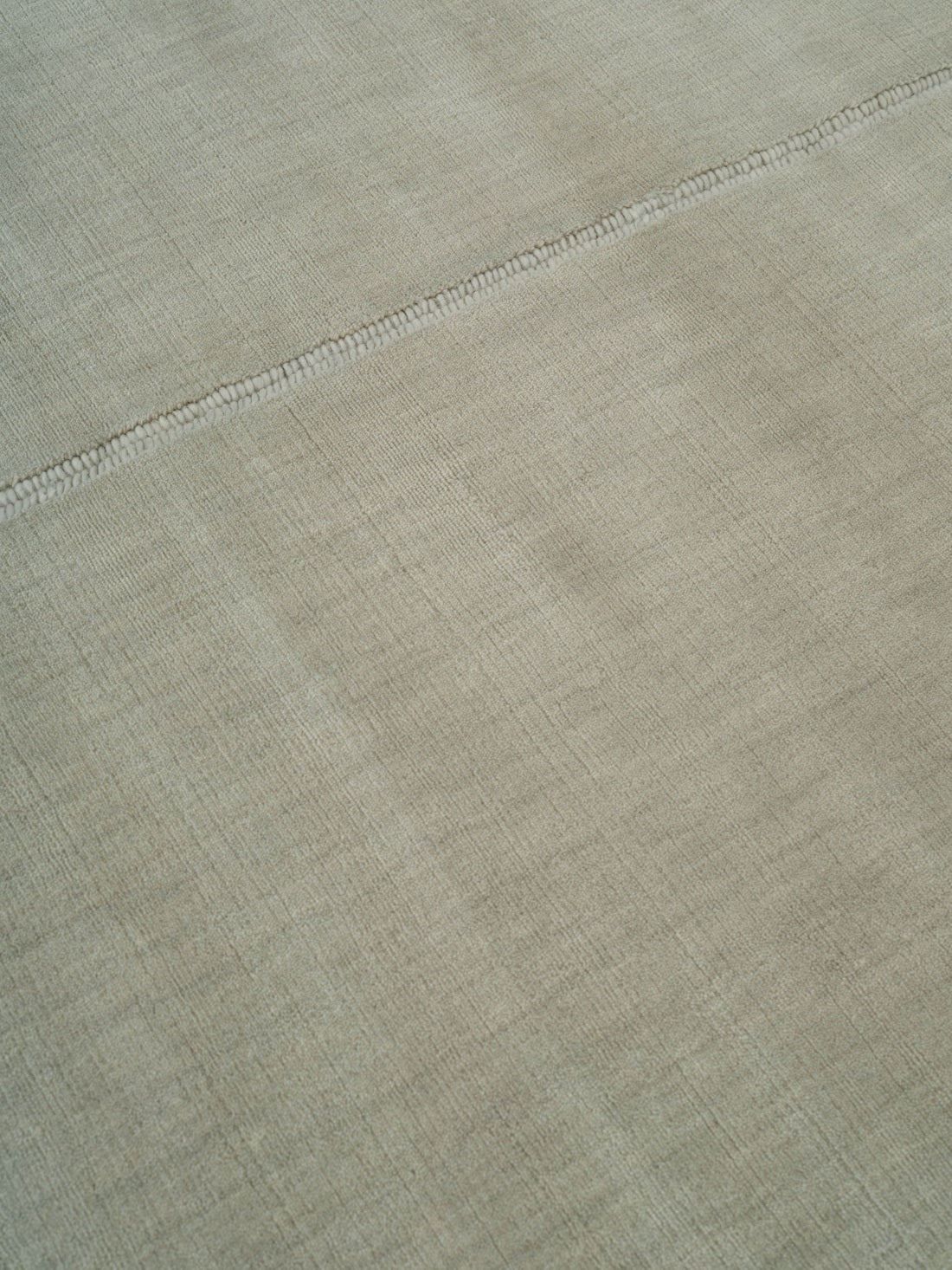 Japandi wollen vloerkleed Faya Taupe closeup2