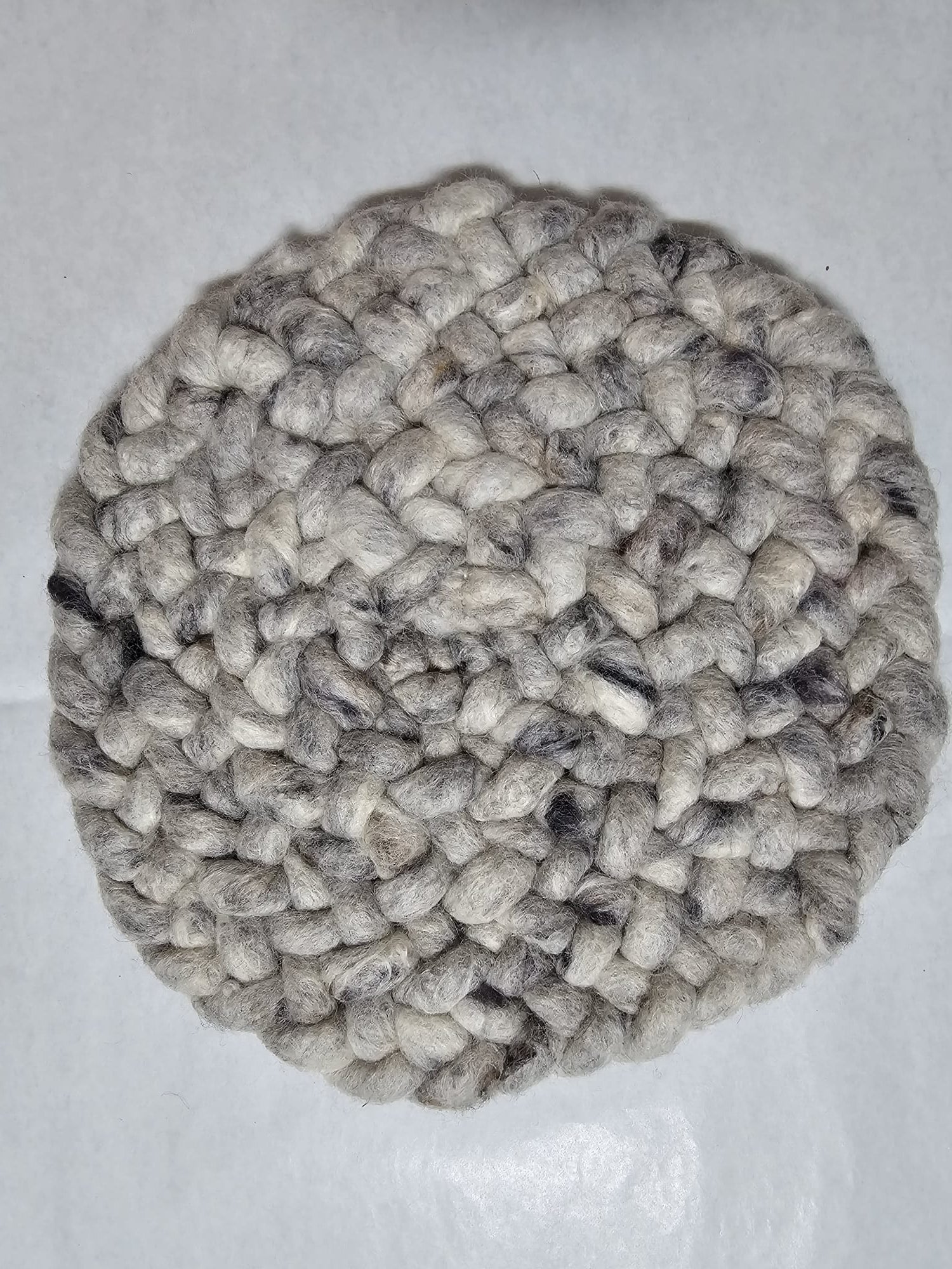 Rond gevlochten wollen vloerkleed Romee in stock Licht Grijs 03