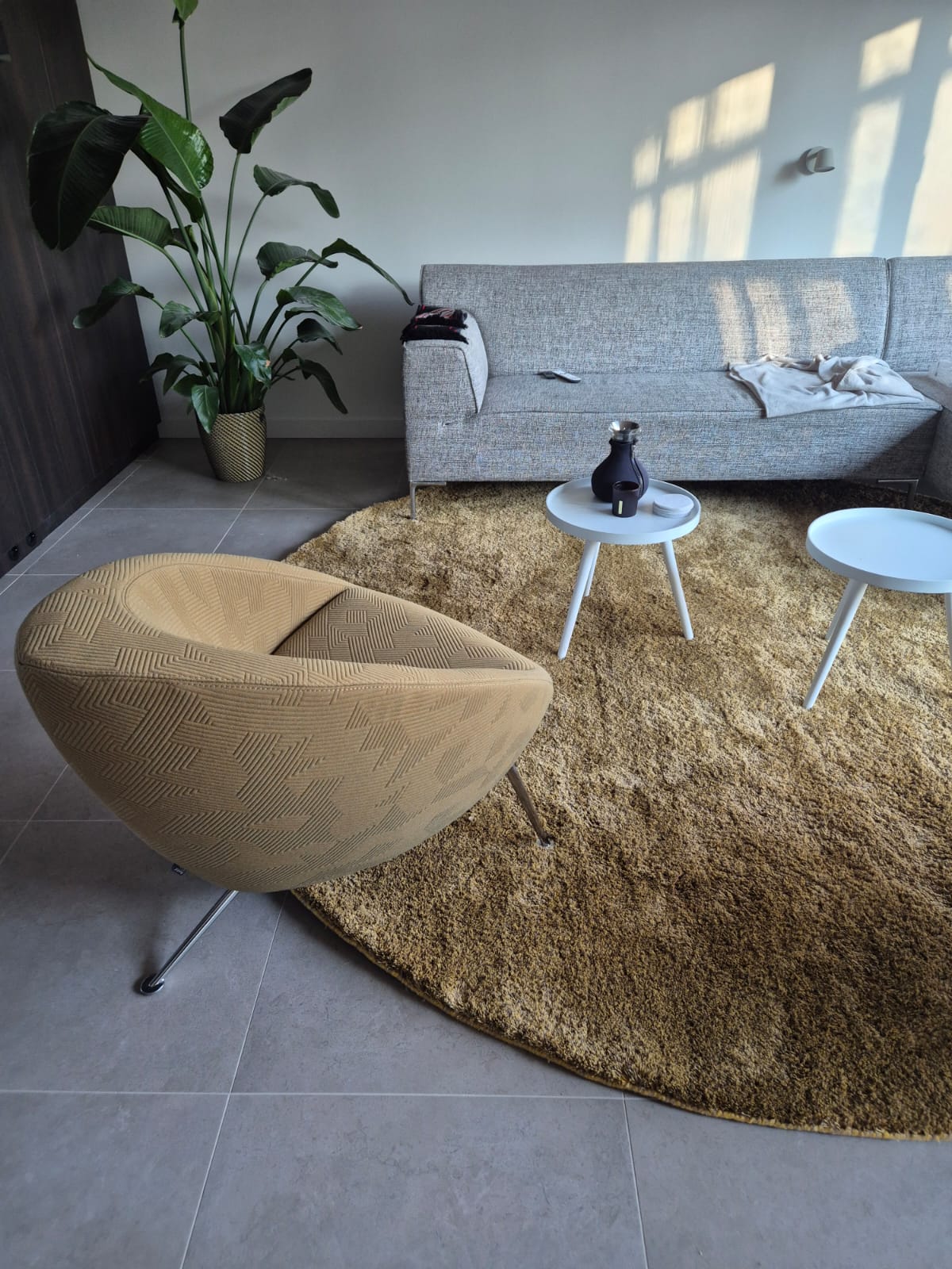 Rond hoogpolig vloerkleed Aliza 41/55/55 sfeer