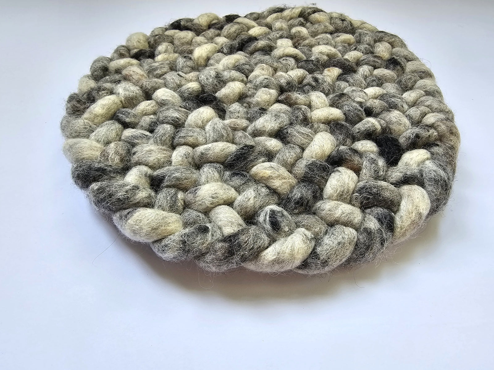 Rond wollen vloerkleed Romee in stock Donkergrijs 08 detail