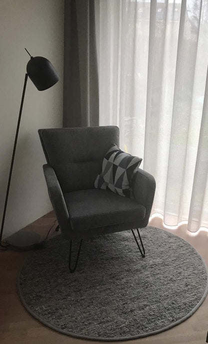 Rond wollen vloerkleed handgeweven Nanda Jeans 08 interieur