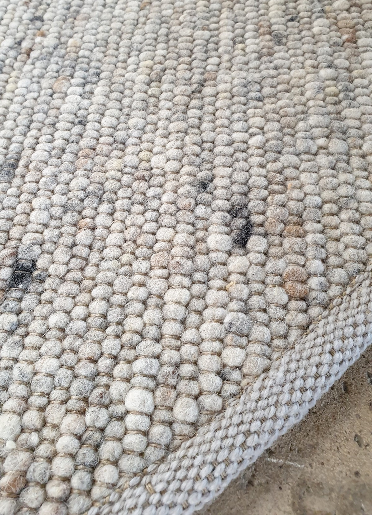 Rond wollen vloerkleed handgeweven Nanda detail