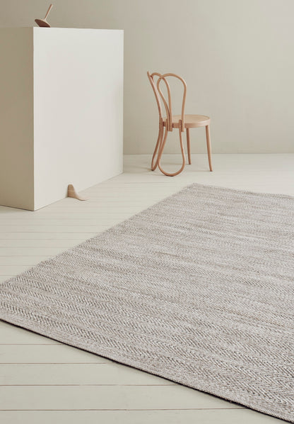 Wollen vloerkleed Liz Antraciet sfeer