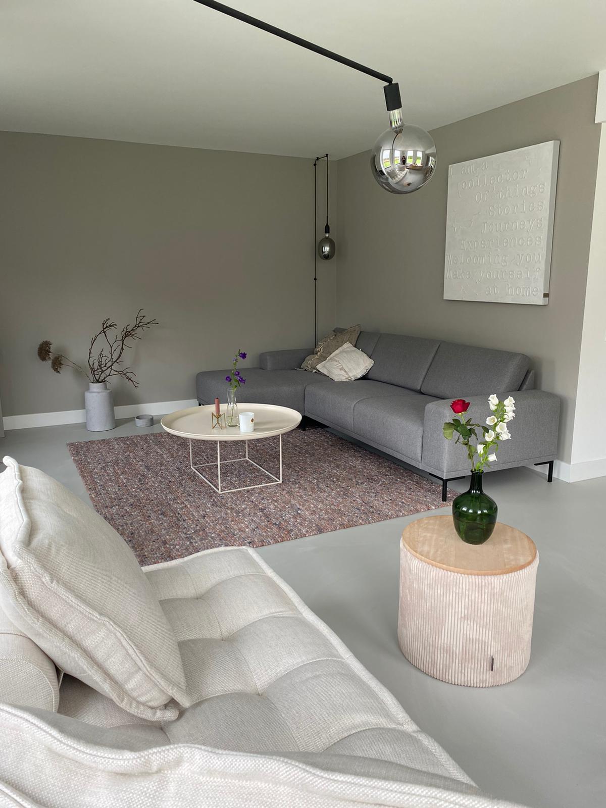 Wollen vloerkleed vlak geknoopt Keet Taupe Mix 93 interieurfoto