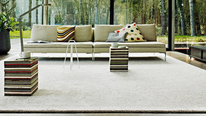 Wollen vloerkleed Peet Lichtgrijs 052 interieur