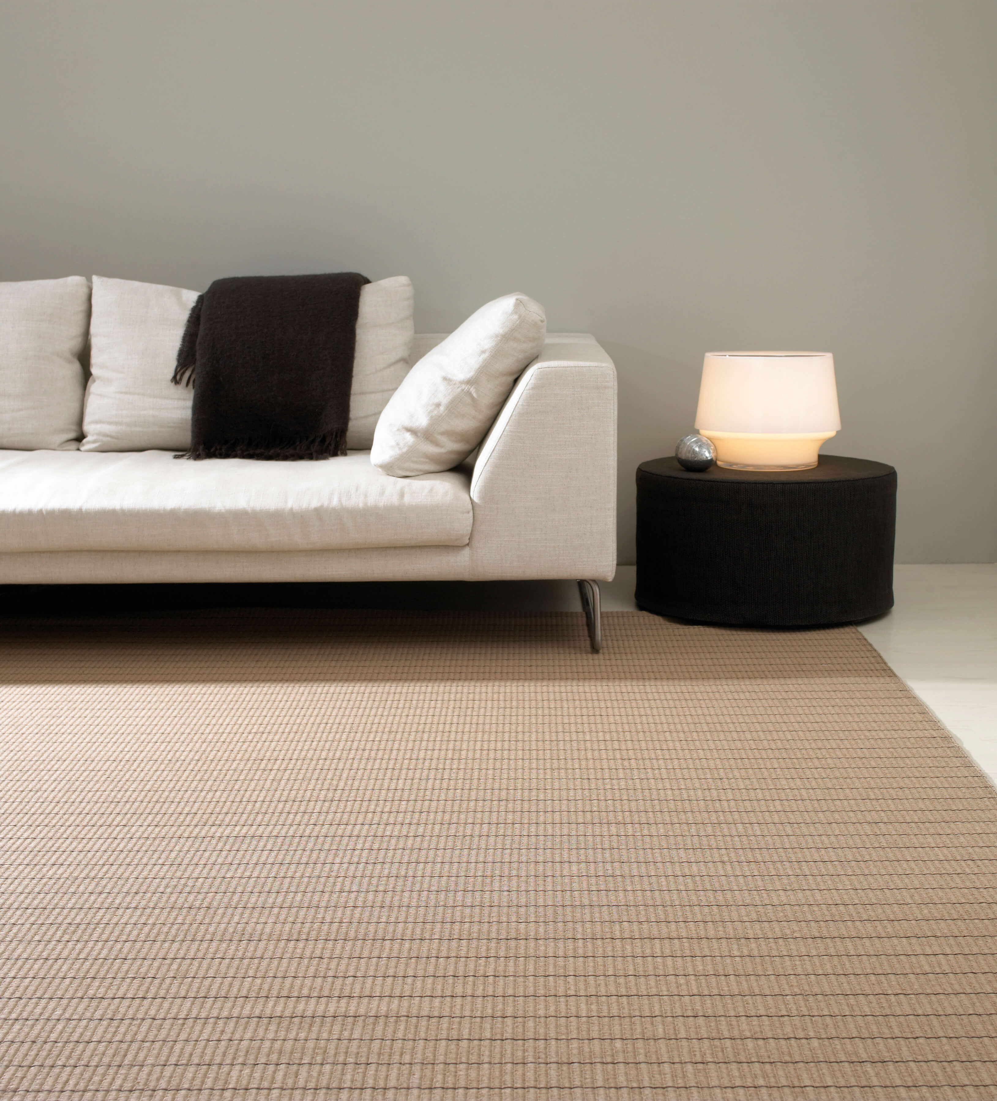 Woodnotes Line Natural Black 12459 sfeer