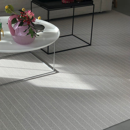 Woodnotes Line Stone White 124151